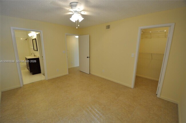 Building Photo - 3473 NW 44th St