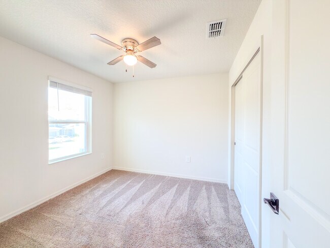 Building Photo - 9419 Westside Hls Dr