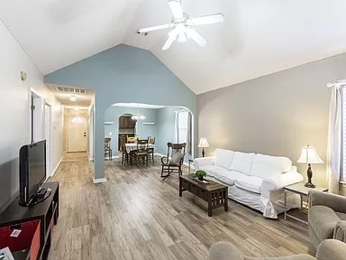 Building Photo - 309 Strawbridge Ln