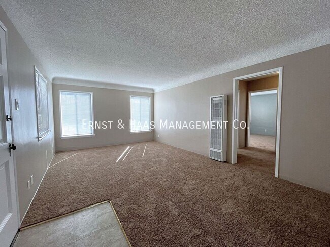 Building Photo - 5889 Rose Ave