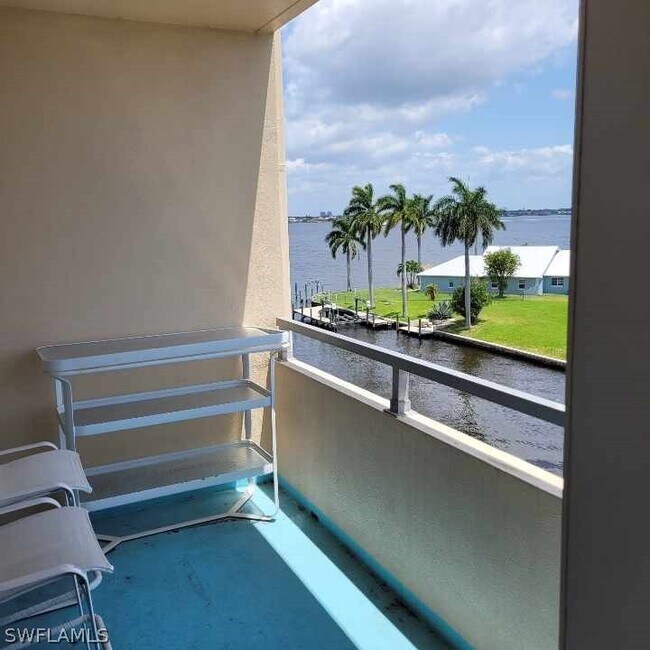 Building Photo - 1766 Cape Coral Pkwy E