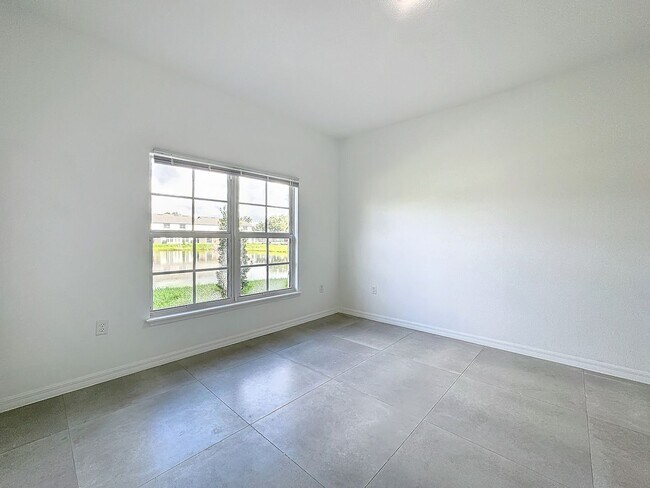 Building Photo - Townhouse For Lease in Saint Cloud