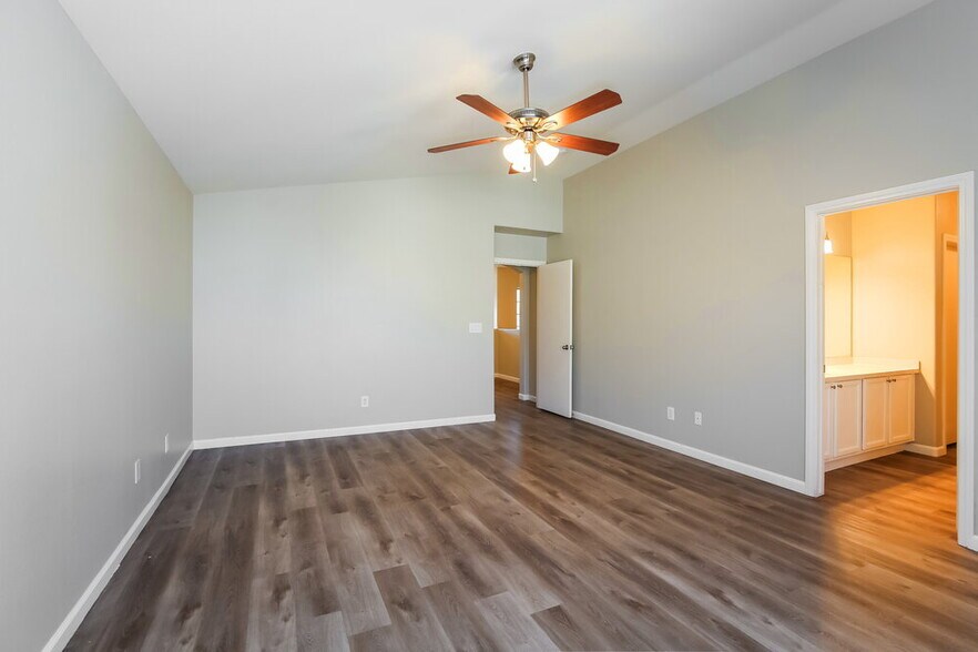 Building Photo - 5934 Aimless St