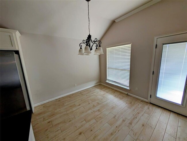 Building Photo - 3808 Manderly Pl