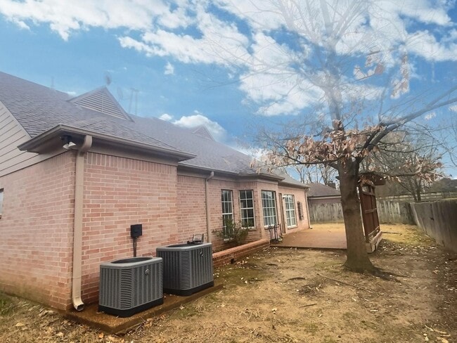 Building Photo - 1291 Rain Hollow Cir W