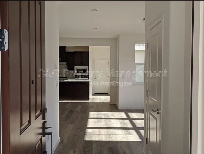 Building Photo - 1263 S Palermo Ln