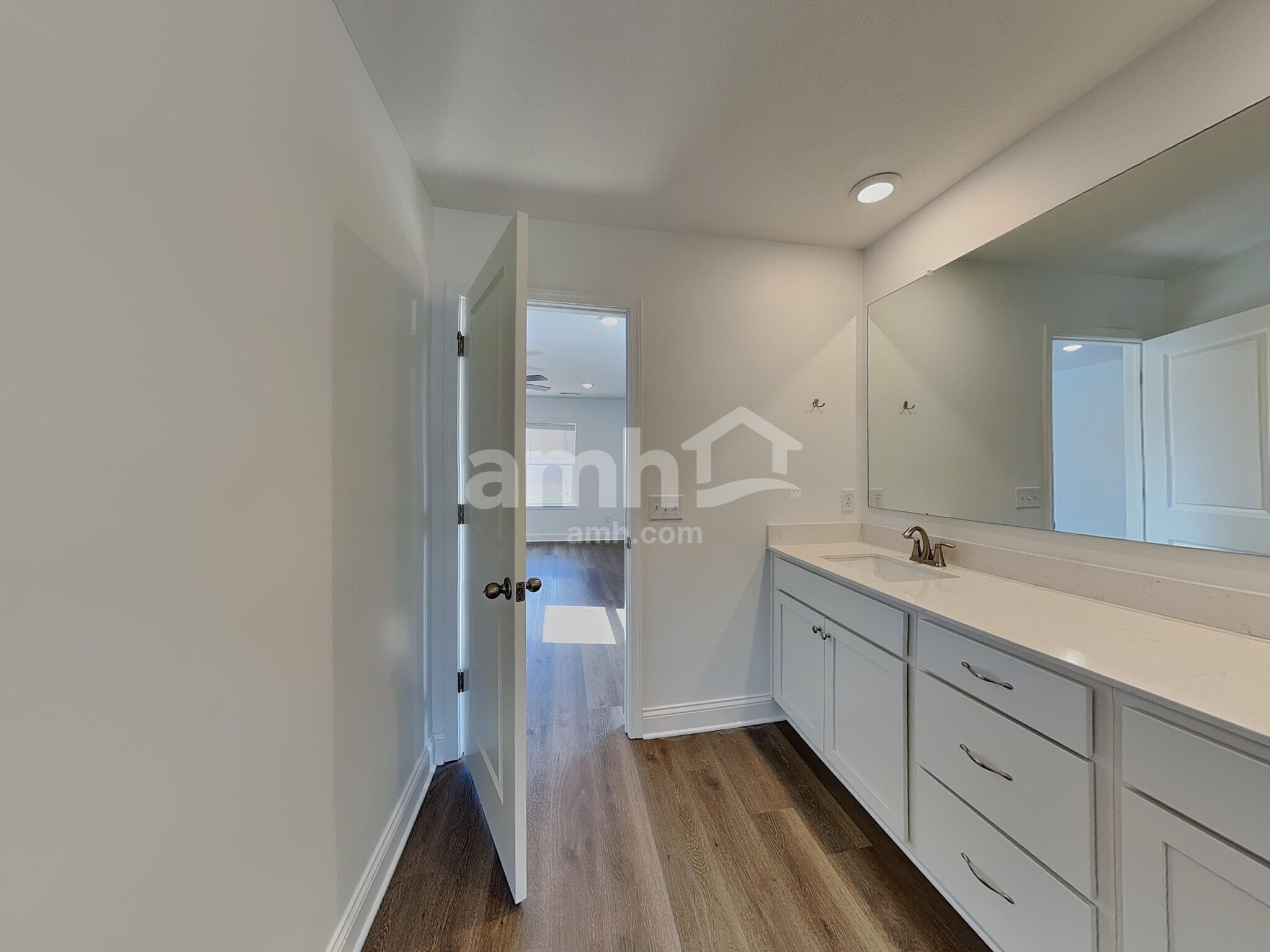 Building Photo - 228 Deanscroft Dr