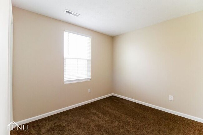 Building Photo - 5680 Tonya Marie Ct