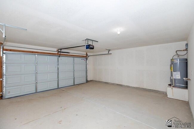 Building Photo - 7171 E 38th Ln