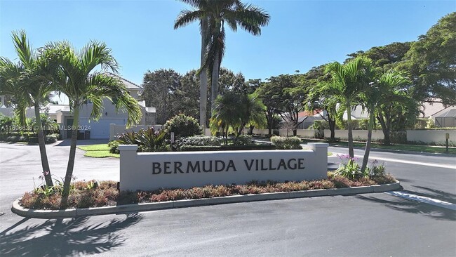 Building Photo - 17276 Bermuda Village Dr