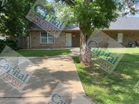 Building Photo - Welcome Home!!