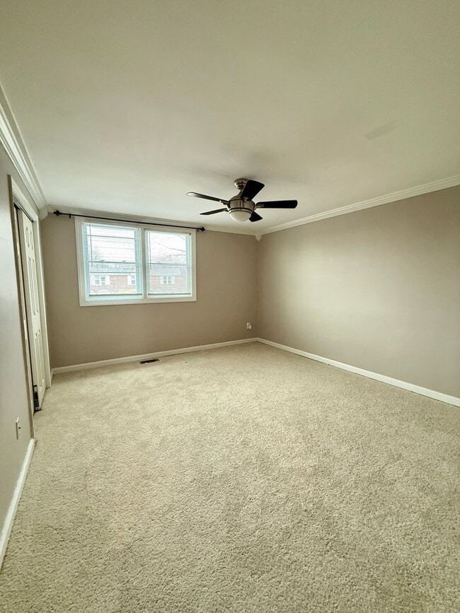 Building Photo - 3 bed 1 bath