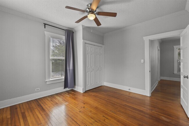 Building Photo - 3912 Bering St
