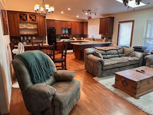 Building Photo - 1768 Rolling Hills Dr