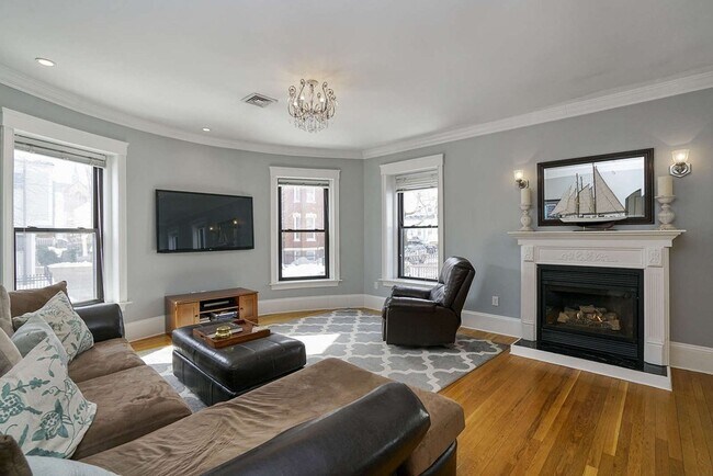 Primary Photo - 278 K St