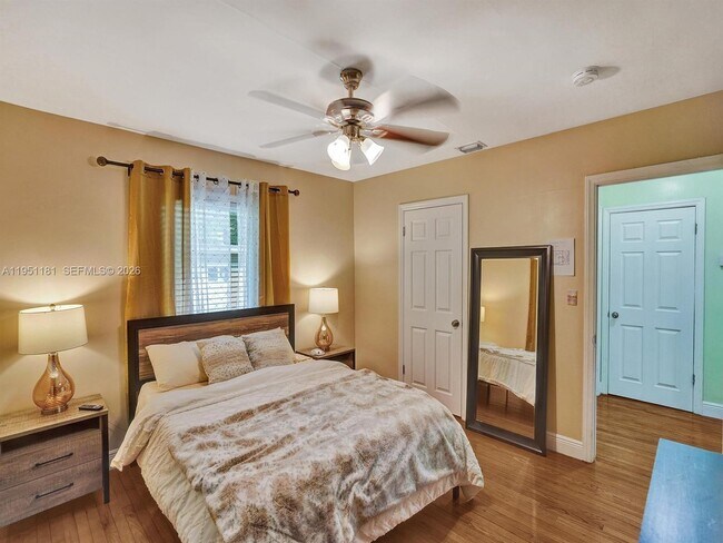 Building Photo - 615 SW 4th Ave