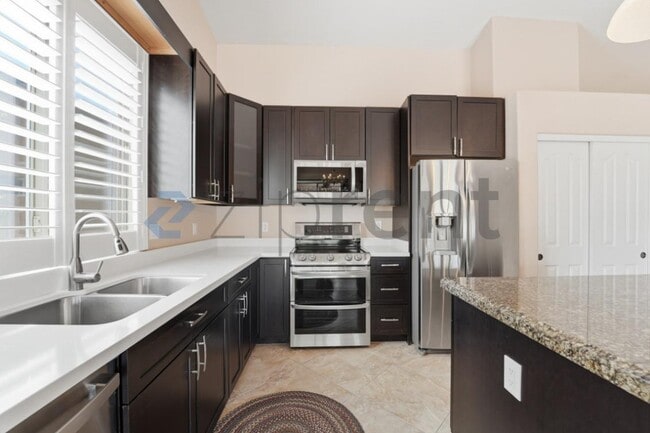 Building Photo - 10457 E Star of the Desert Dr