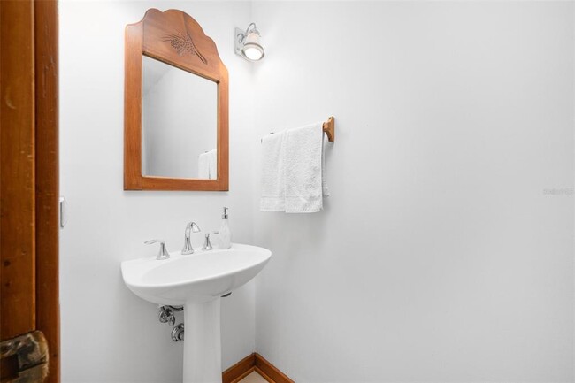 Building Photo - 413 SW 97th Terrace