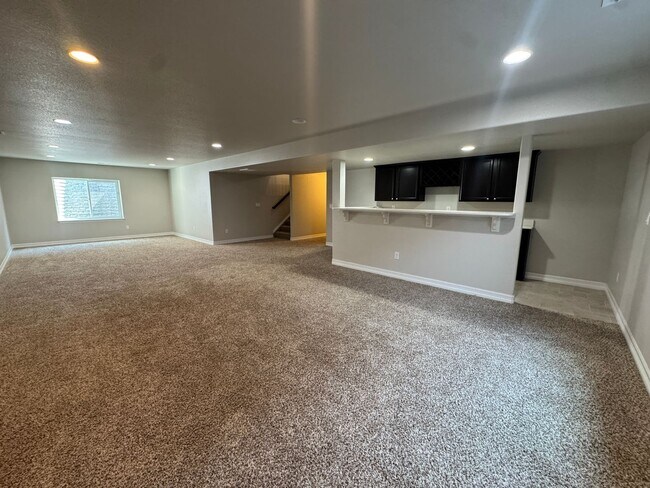 Building Photo - Spacious 5-Bedroom Ranch with Finished Basement, Wet Bar & 3-Car Garage