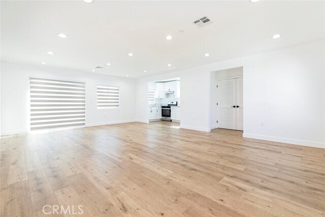 Building Photo - 12340 Lull St