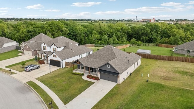 Building Photo - NEIGHBORHOOD POOL, WALKING TRAILS & ONE OF...