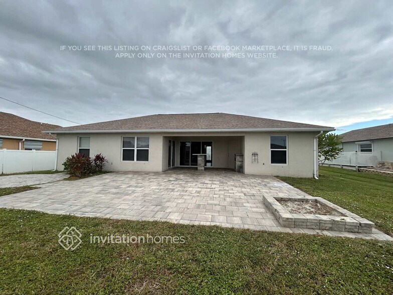 Building Photo - 319 SW 19th Terrace