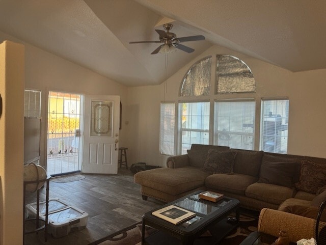 Building Photo - 2558 Mountain Crest