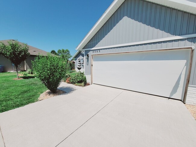 Building Photo - Pre-Leasing: Liberty Place Subdivision - R...