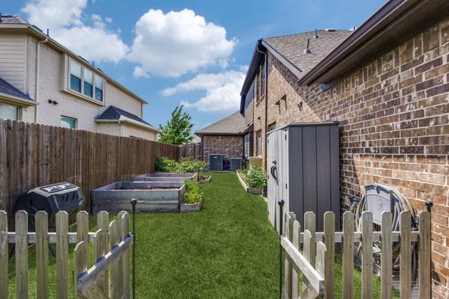 Building Photo - 3317 Creekhaven Dr