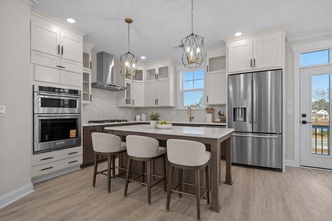 Building Photo - 8485 Duke Pl