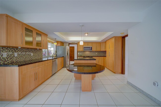 Building Photo - 7460 SW 109th Terrace