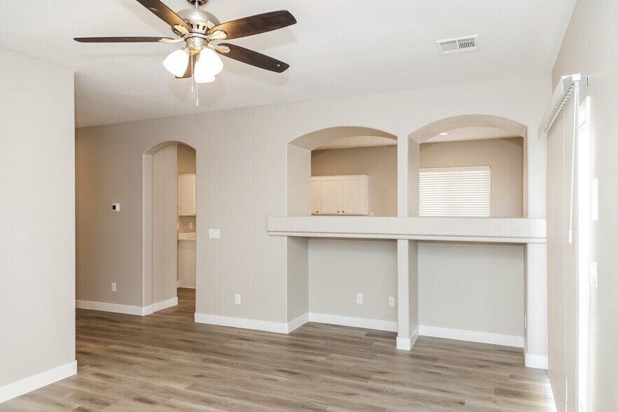 Building Photo - 5864 Cape Hatteras Ct