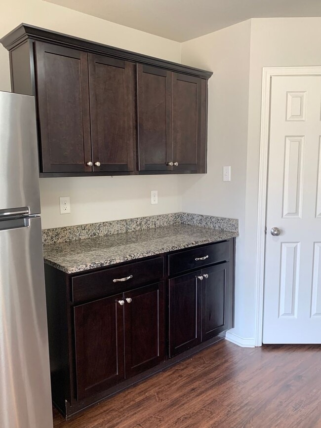 Building Photo - Nice New Construction in Valley View 3bed/2bath