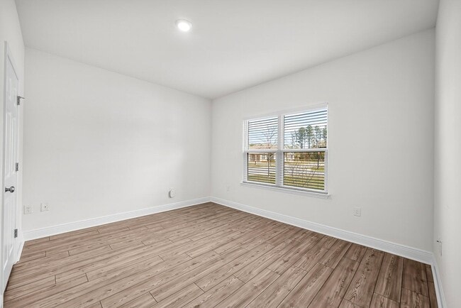 Building Photo - 345 Polaris Pl