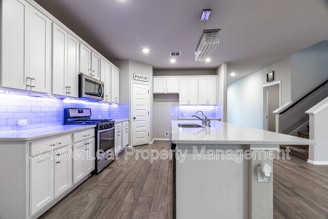 Building Photo - 5043 Segovia Way