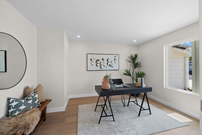 Building Photo - 2928 Gaviota Cir