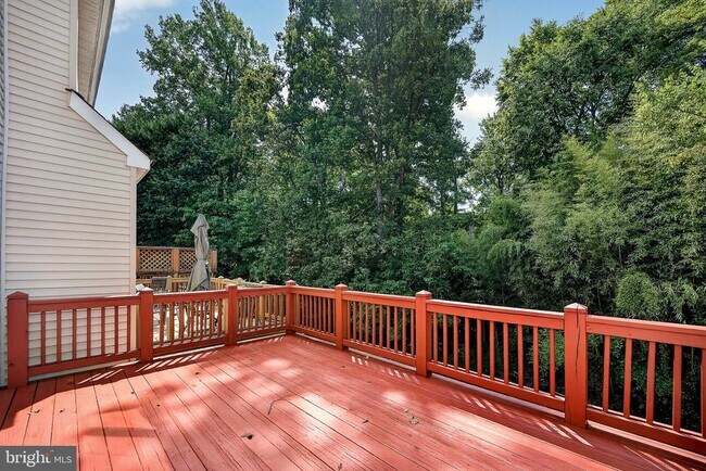 Building Photo - 8381 Millwood Dr