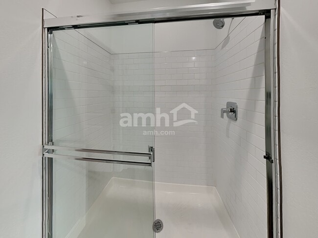 Building Photo - 2135 W Magdalena Lane