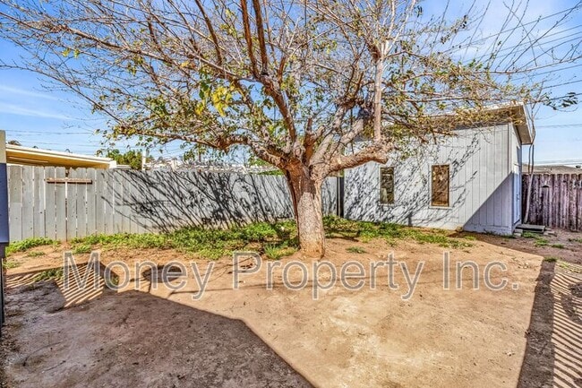 Building Photo - 622 Patricia Ln