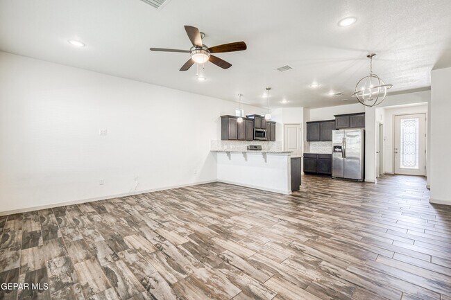 Building Photo - 6557 Toivoa Pl