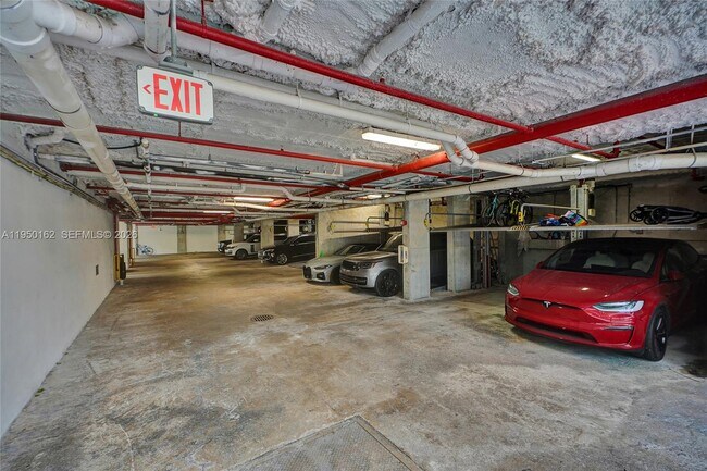 Building Photo - 1170 101st St