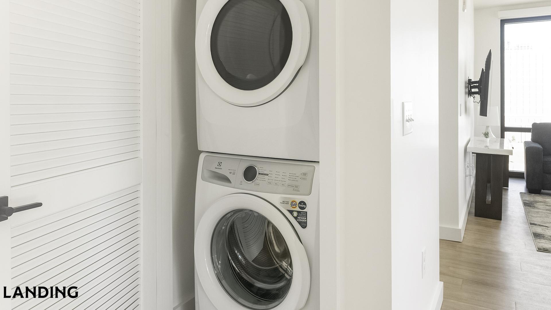 Building Photo - 1007 S Mint St