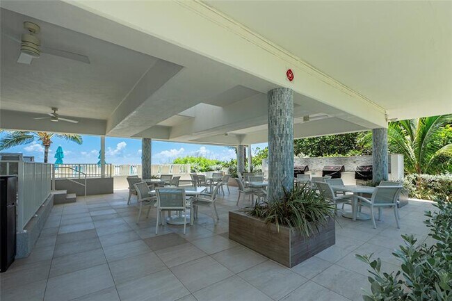 Building Photo - 4750 S Ocean Blvd
