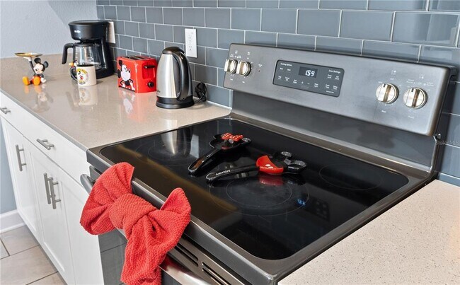 Building Photo - 4828 Love Storey Ln