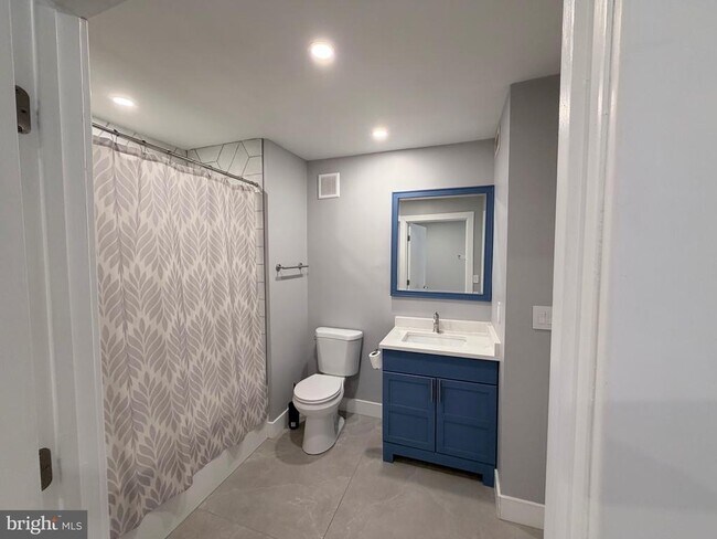 Building Photo - 15777 Easthaven Ct