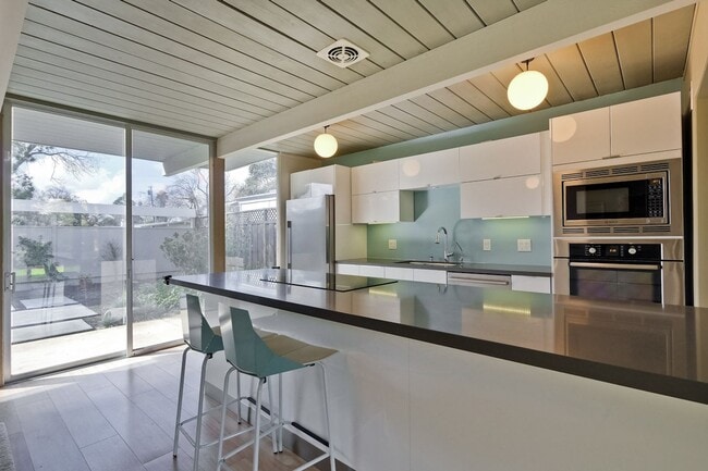 Building Photo - 4BD/2BA Cupertino Gem with Modern Upgrades!