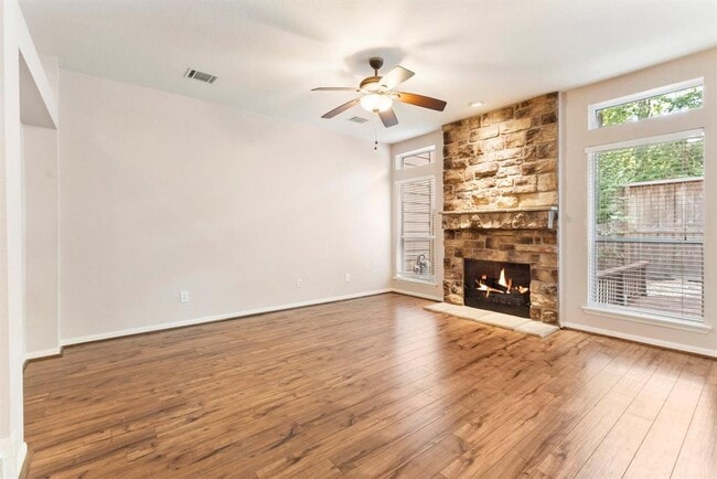 Building Photo - 46 Alderon Woods Pl