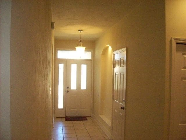 Building Photo - 5025 Hampton Ridge Ave