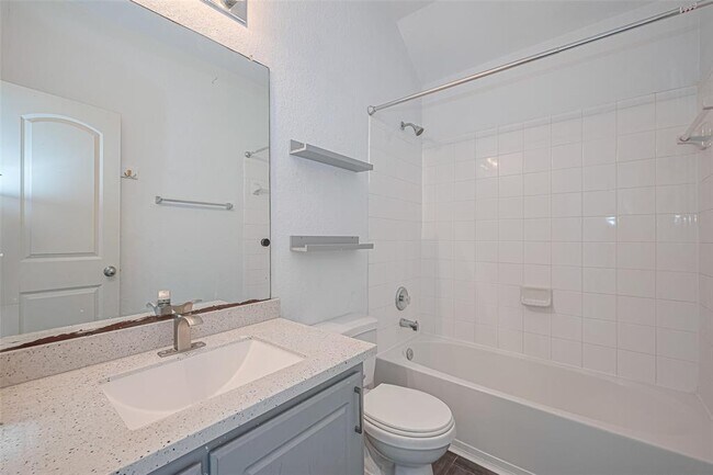 Building Photo - 7407 Golden Star Dr