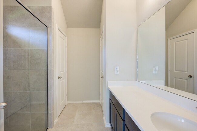 Building Photo - 32014 Quail Terrace Ln